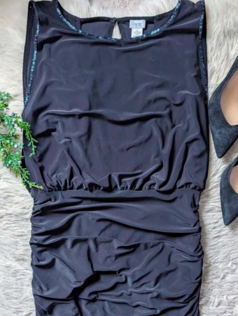 EUC Vintage Cache Ruched Sleeveless Gown with Embellishments